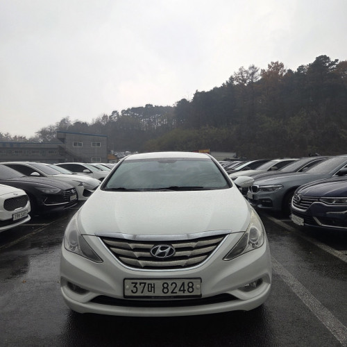 SONATA YF 2.0LPG PREMIUM